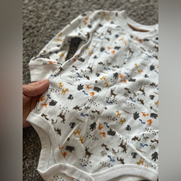 Baby Carhartt Farm Animals 12 Months Snap Button Close One Piece Bodysuit - Picture 3 of 10